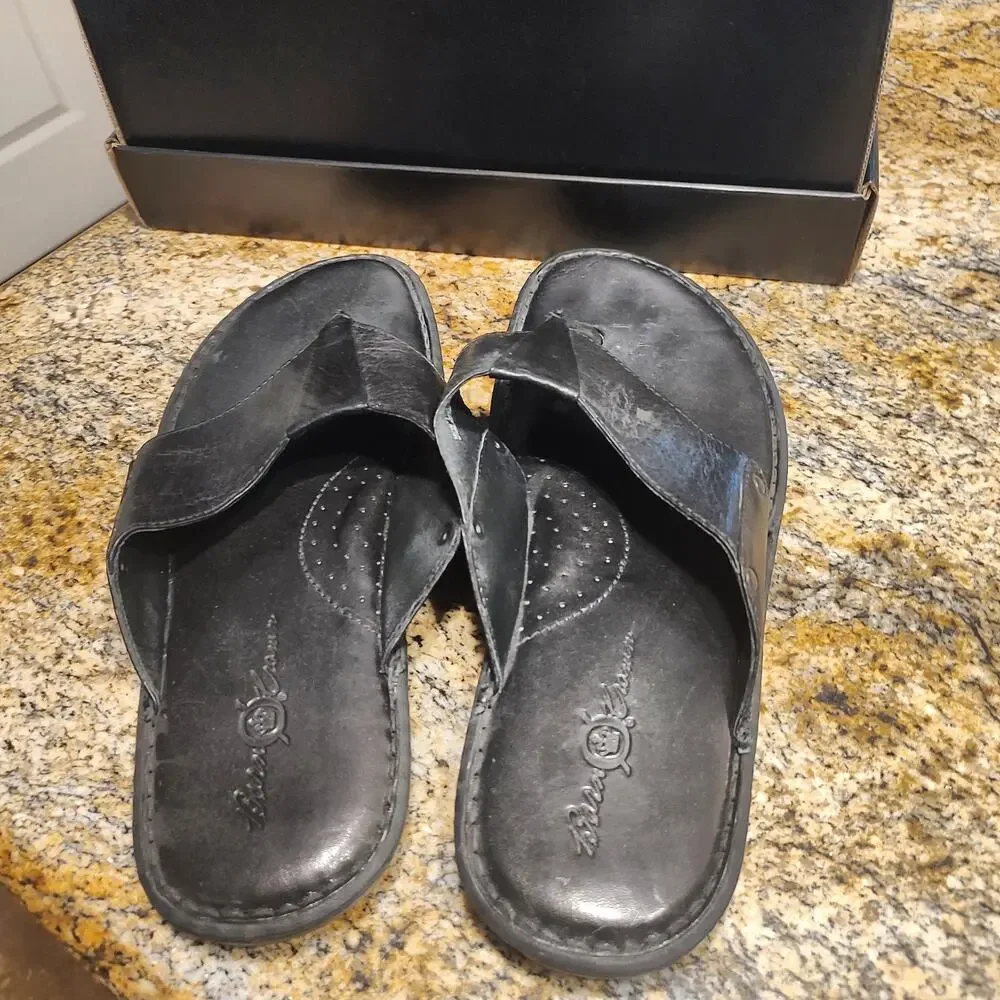 Rare Born Monroe Black Sandals Size 11 USA Model M3722